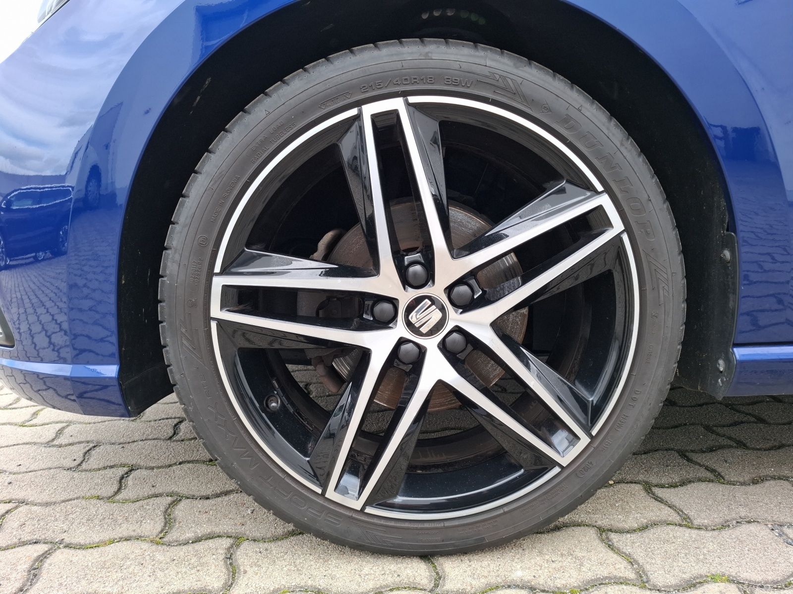 Fahrzeugabbildung SEAT Ibiza TSI FR-Line Beats DSG LED Navi AID ACC RFK