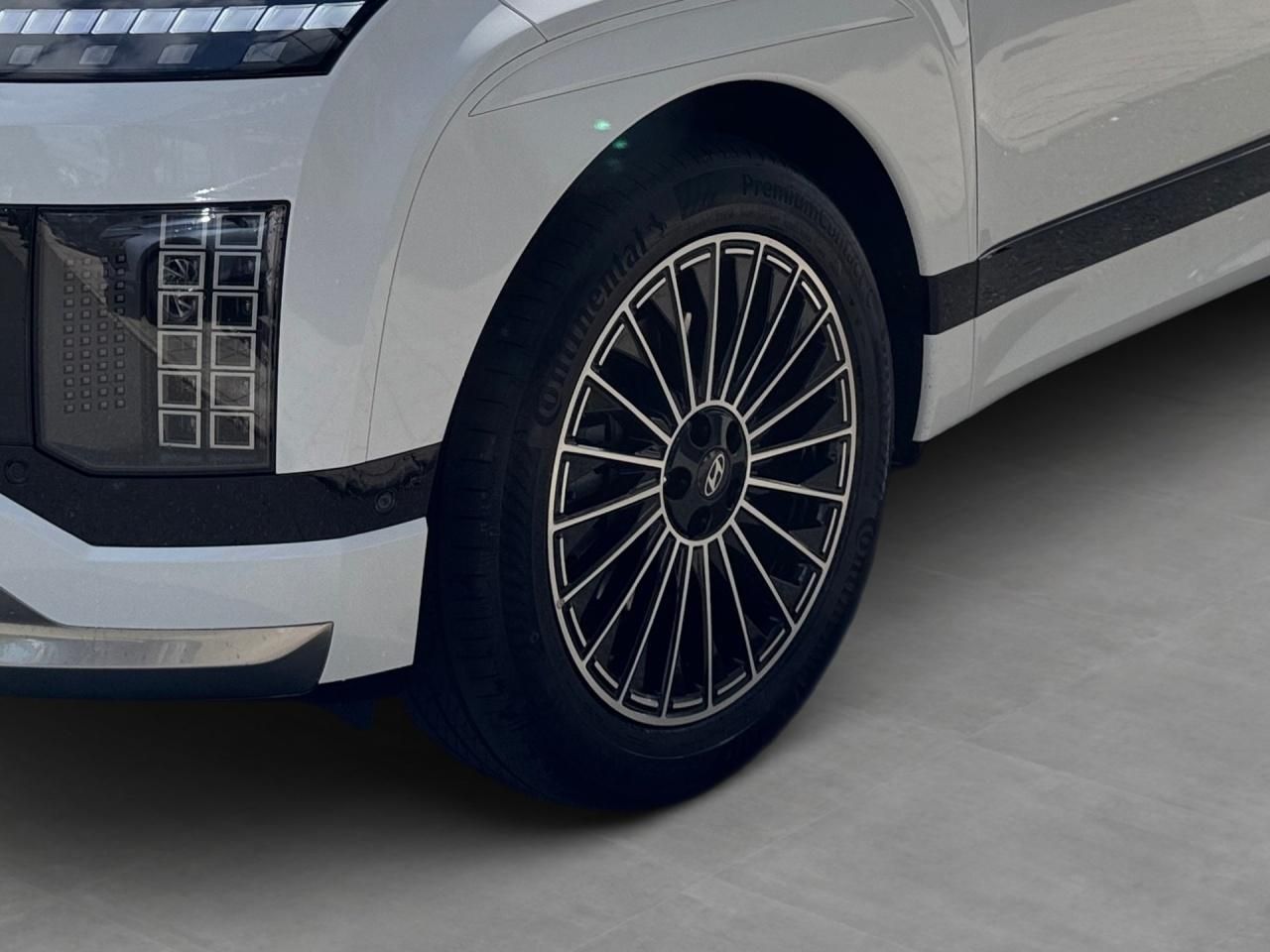 Fahrzeugabbildung Hyundai IONIQ 9 UNIQ *Pano*Relax-Paket* 2xKlima 360 ACC