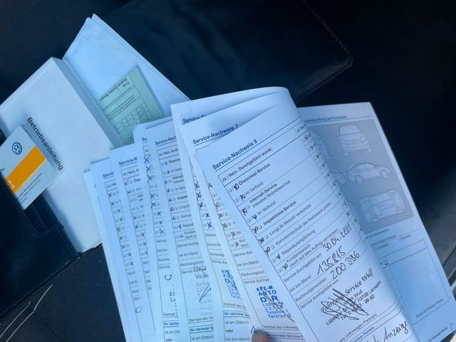 Fahrzeugabbildung Volkswagen Golf VI Plus Match(Automatik/Tüv&Insp. neu)