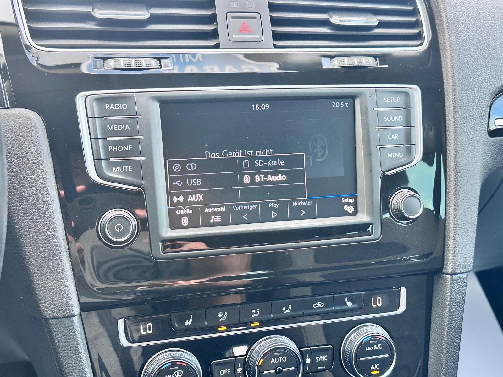 Volkswagen Golf VII Lim. Highline DSG SitzHeiz. LED Alcanta