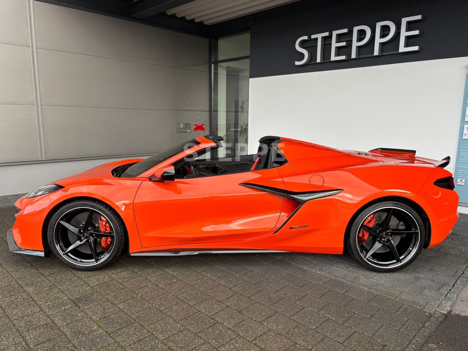 Corvette C8 E-Ray 3LZ Convertible EU-Mod Herst.Garantie