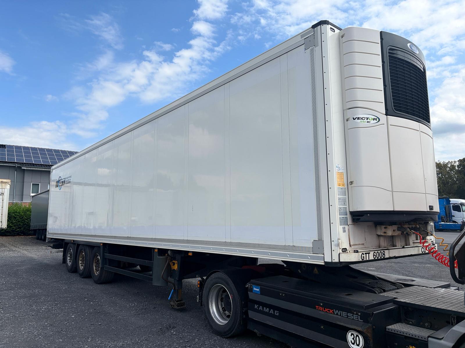 Schmitz Cargobull SKO 24/L - 13.4 FP 45 Cool LIFT, nur 2.586 h