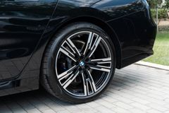 BMW 740 – 10 / 33