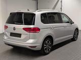 Volkswagen Touran United Navi/4xSHZ/PDC/Kam/ACC/AHK/16-LM - Volkswagen Touran: United