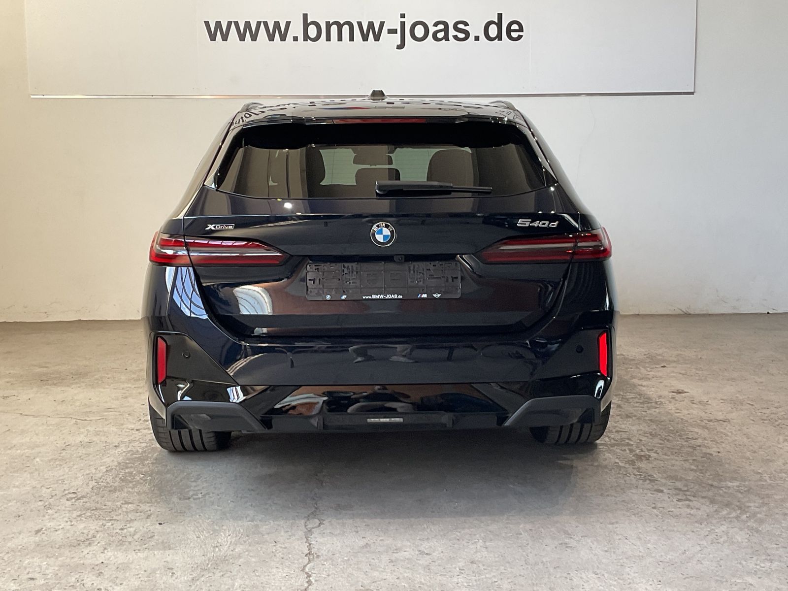 Fahrzeugabbildung BMW 540d xDrive M Sport AHK B&W PanoDach Sportpaket