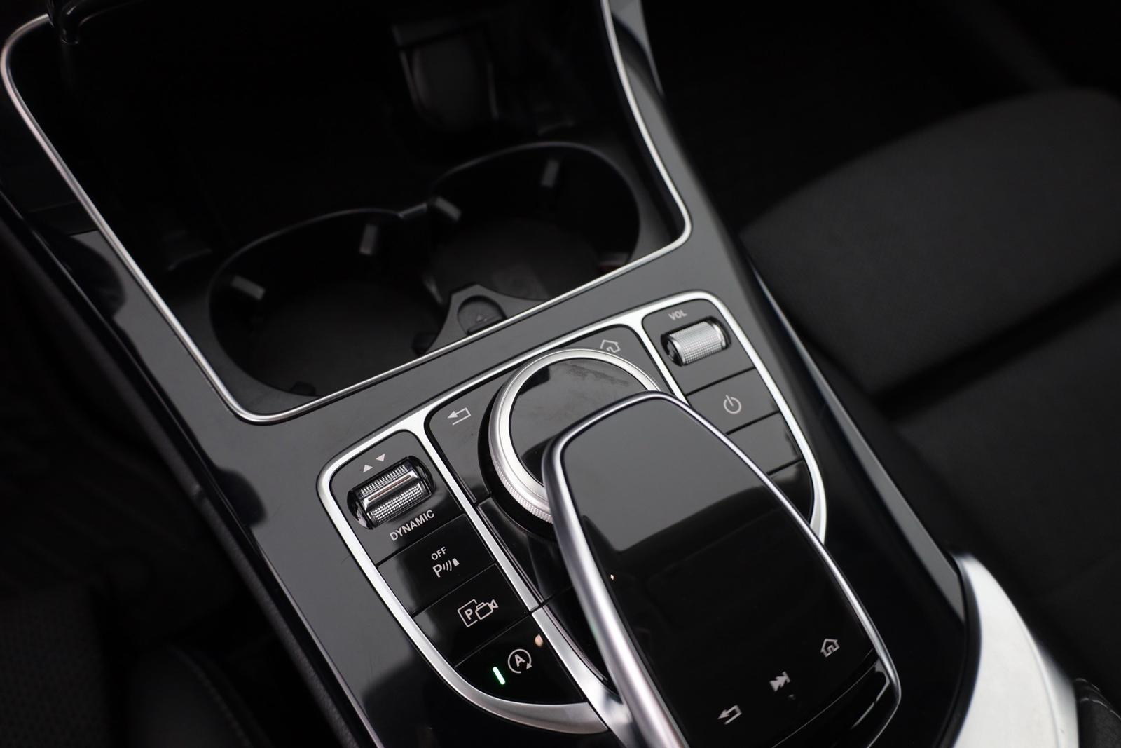 Mercedes-Benz C200 T 4Matic Avantgarde LED Navi PDC