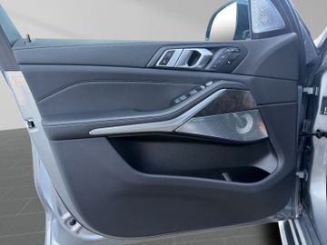 BMW X7 - 11