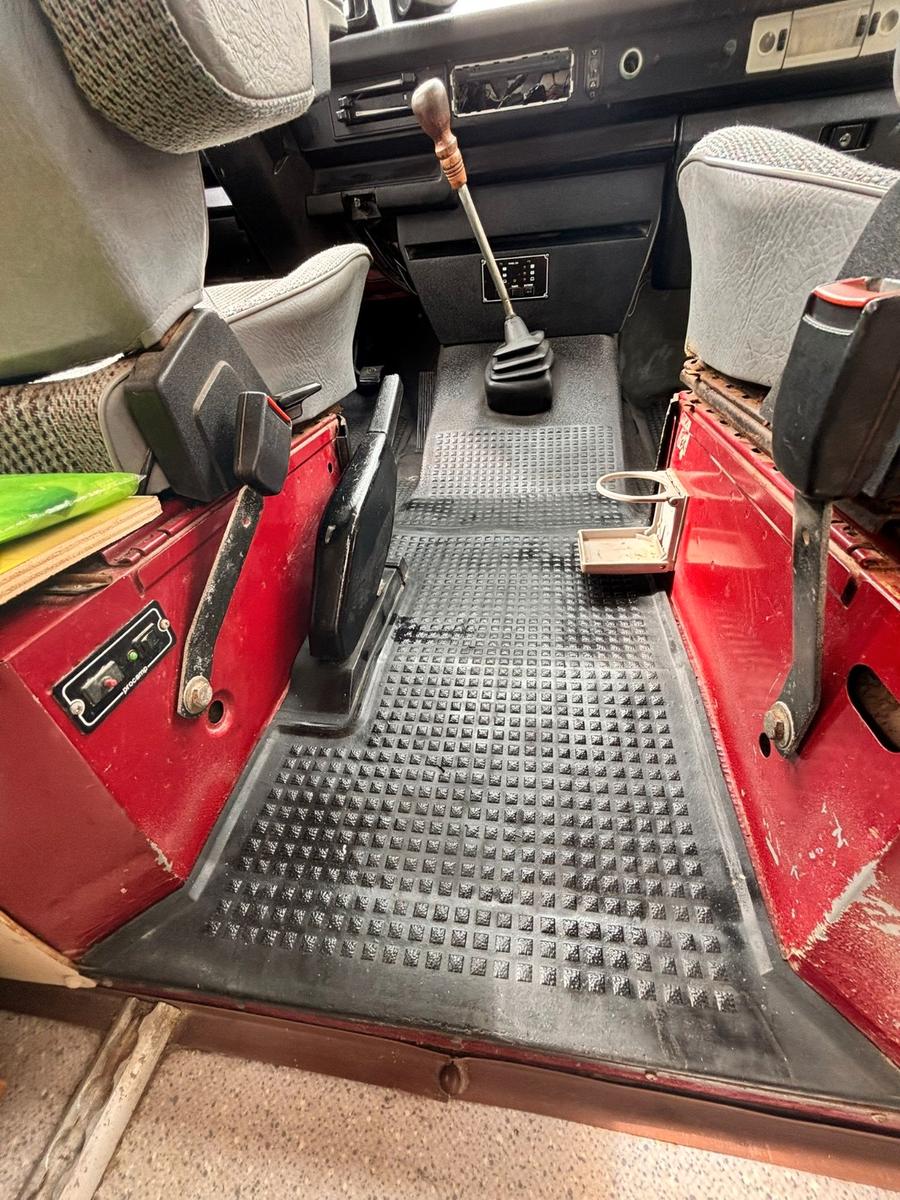 Volkswagen T3 - gepflegter Wohnmobil-Klassiker mit Hochdach