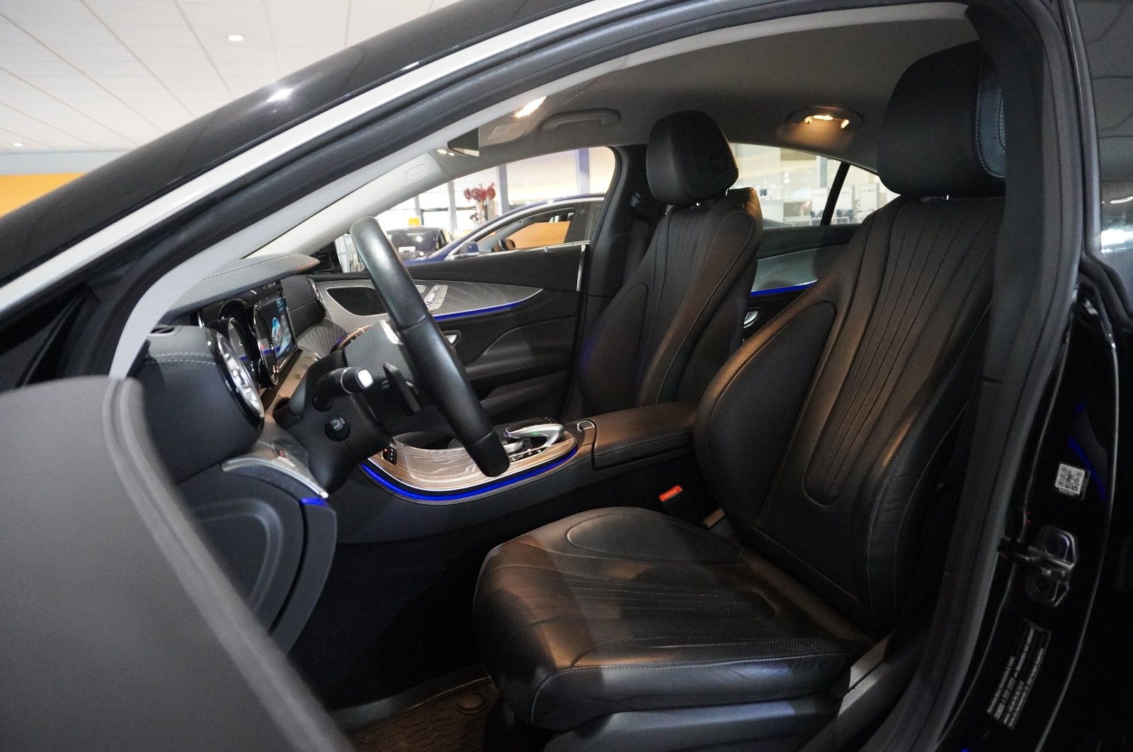 Fahrzeugabbildung Mercedes-Benz CLS 450 4MATIC 9G-TRONIC NAVI/360°/LED/HUD/AHK