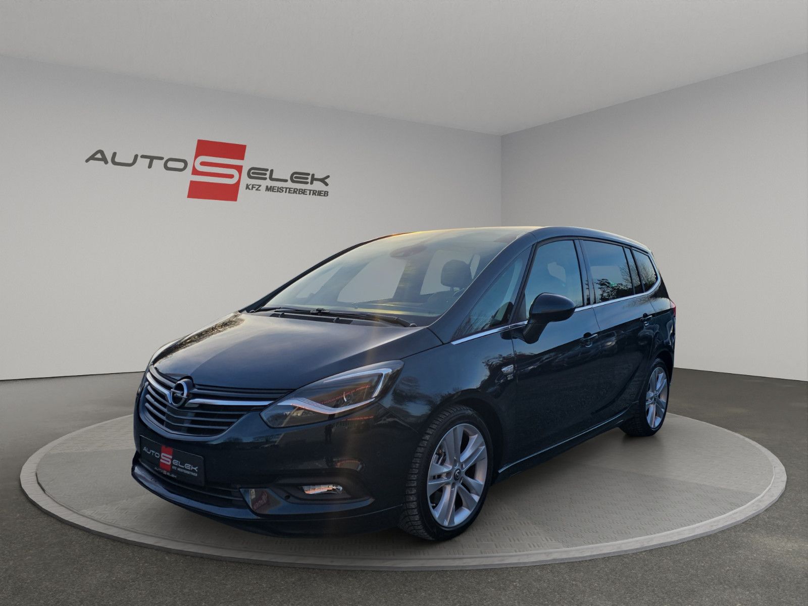 Fahrzeugabbildung Opel Zafira Tourer 7-SiTZER+AUTOMATiK+KAMERA+PANORAMA