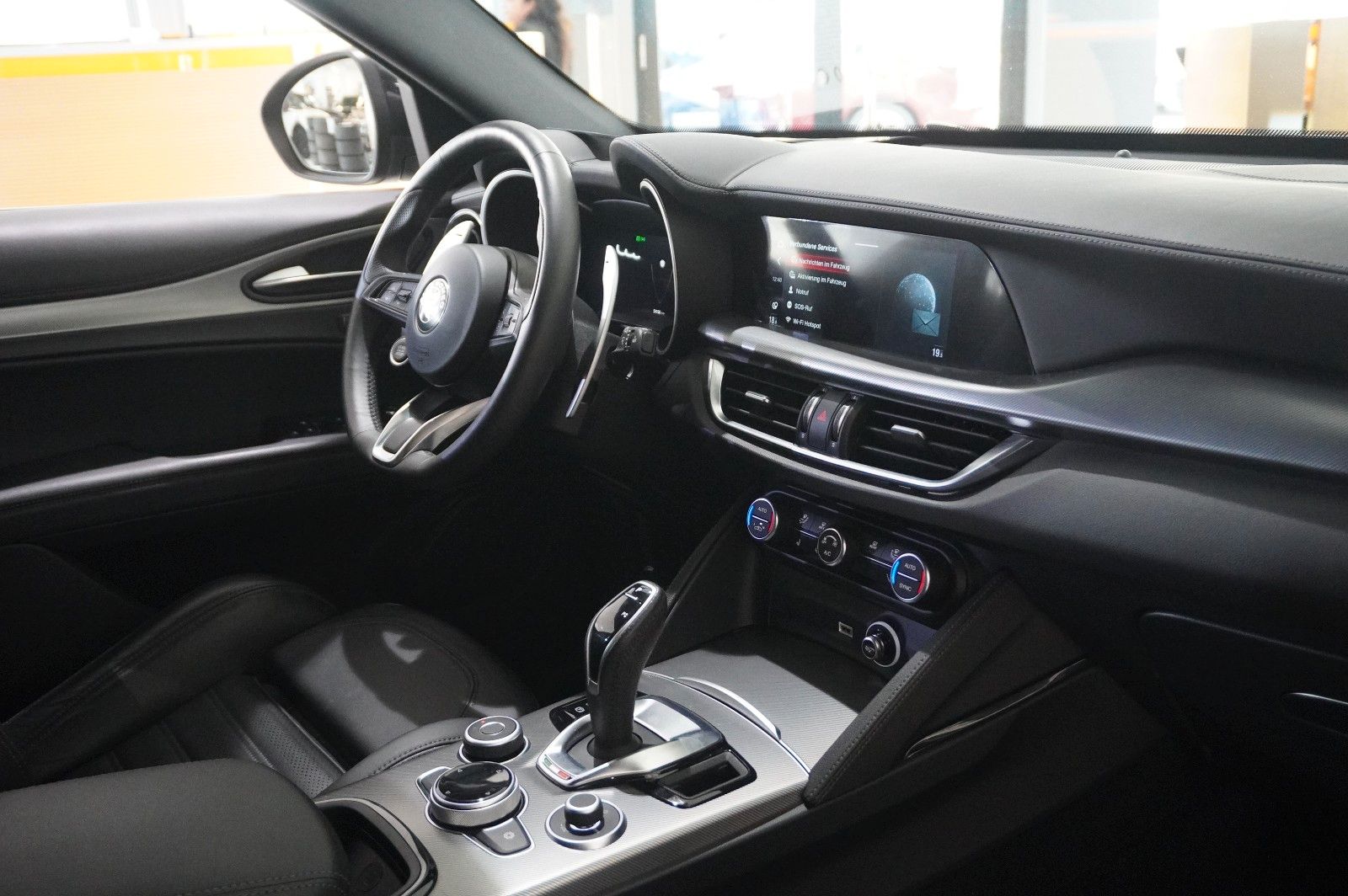 Fahrzeugabbildung Alfa Romeo Stelvio 2.2D VELOCE Q4 NAVI/LED/KAMERA/MATRIX/SH
