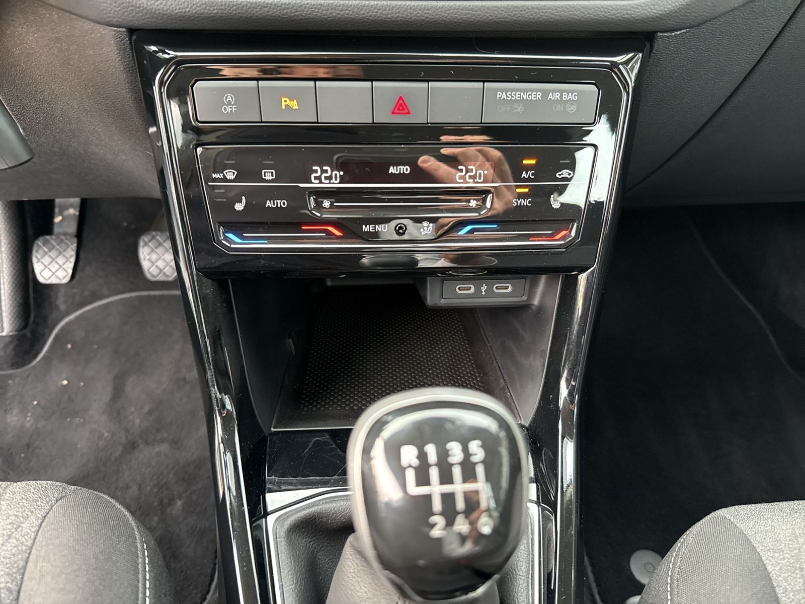 T-Cross Life 1.0 TSI, IQ.Drive, Navi, ACC, LED 6