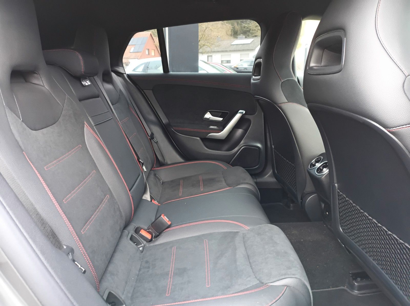 Fahrzeugabbildung Mercedes-Benz CLA 250e SB+AMG LINE+NIGHTPAKET+LH+SH+KAMERA++++