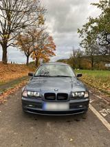 BMW E46 325i M54B25 - BMW 325 aus 2001: 325i