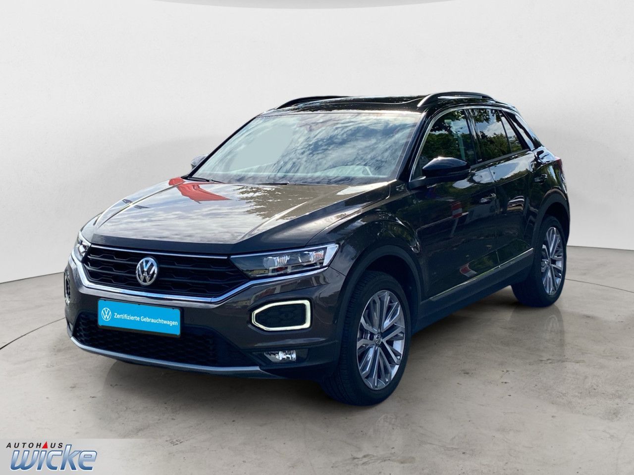 Volkswagen T-Roc 1.5 TSI IQ.DRIVE NAVI KLIMA PANO REAR VIEW foto 2