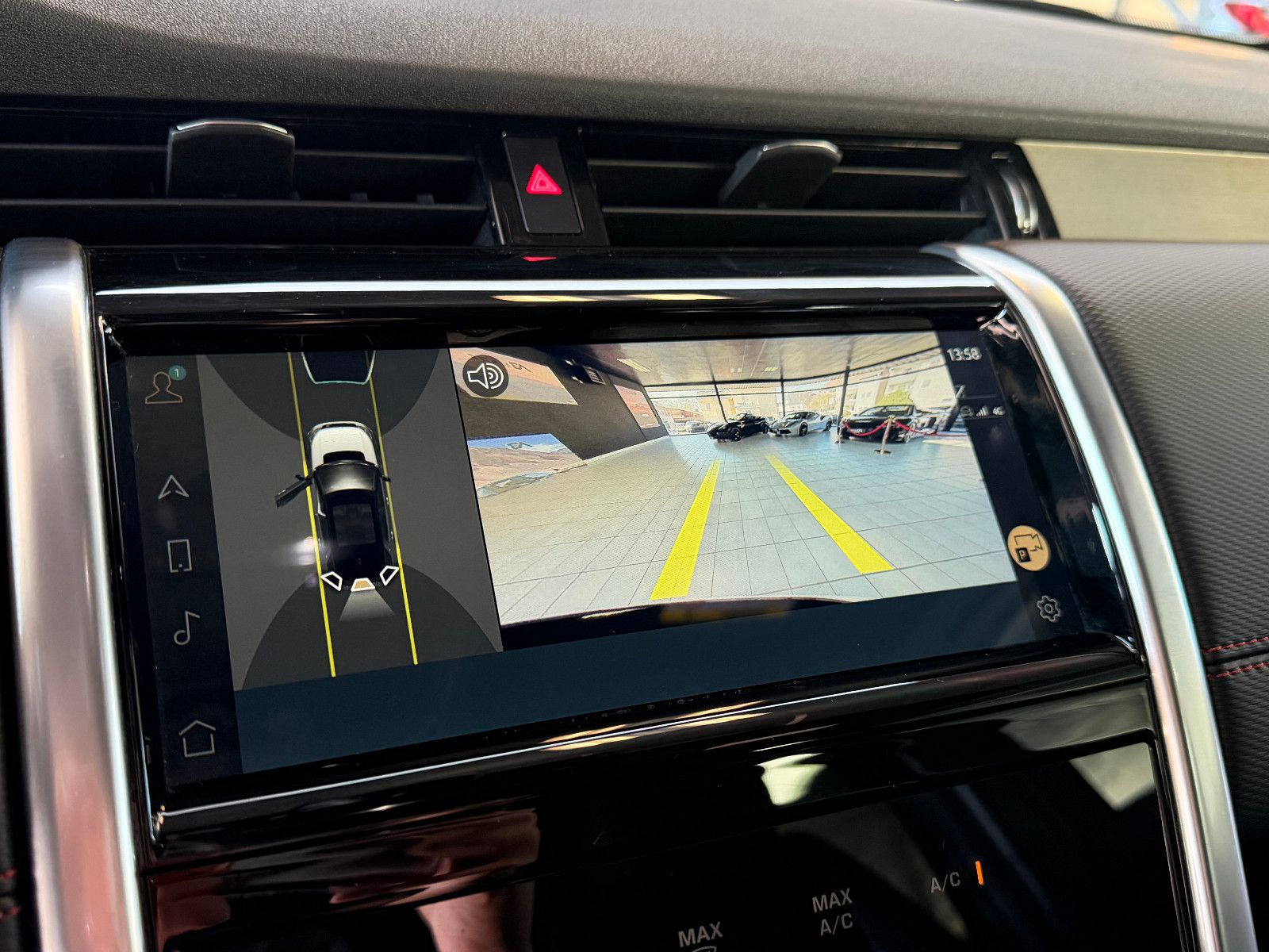 Fahrzeugabbildung Land Rover Discovery Sport R-Dynamic /MERIDIAN/CARPLAY/KAM