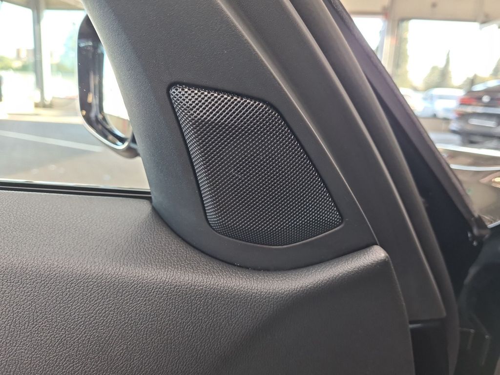 BMW 320 d Sport Line LED HiFi DAB Shz Komfortzg. uvm.
