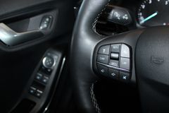 Fahrzeugabbildung Ford Puma Hybrid Titanium NAVI LED ACC Massagesitze