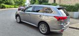 Mitsubishi Outlander Plug-in Hybrid Spirit 4WD - Garantie - silberne Mitsubishi Plug-in Hybrid Outlander