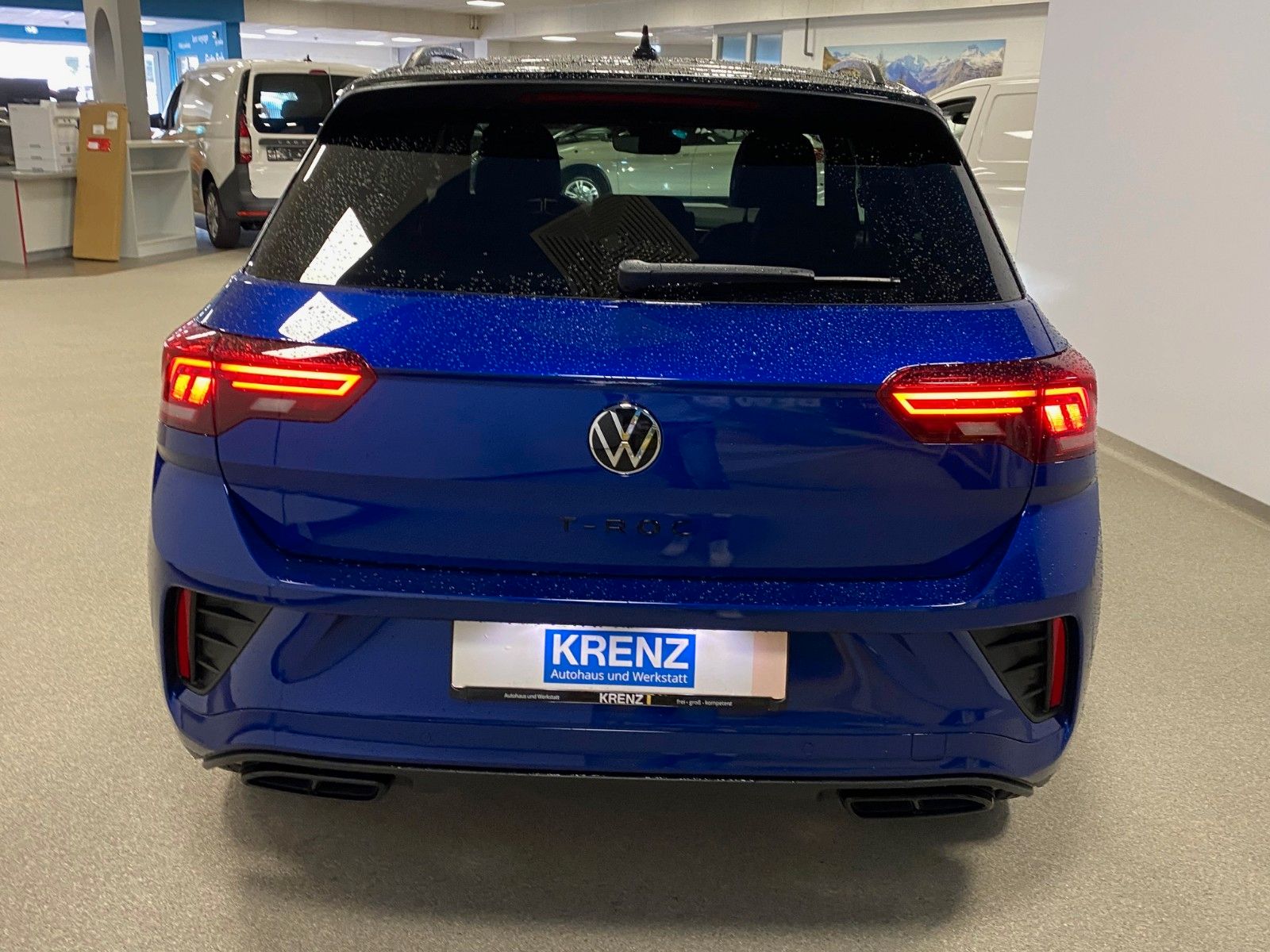 Fahrzeugabbildung Volkswagen T-Roc 1.5 TSI DSG R-Line+ACC+AHK+19 ZOLL ALUFELG