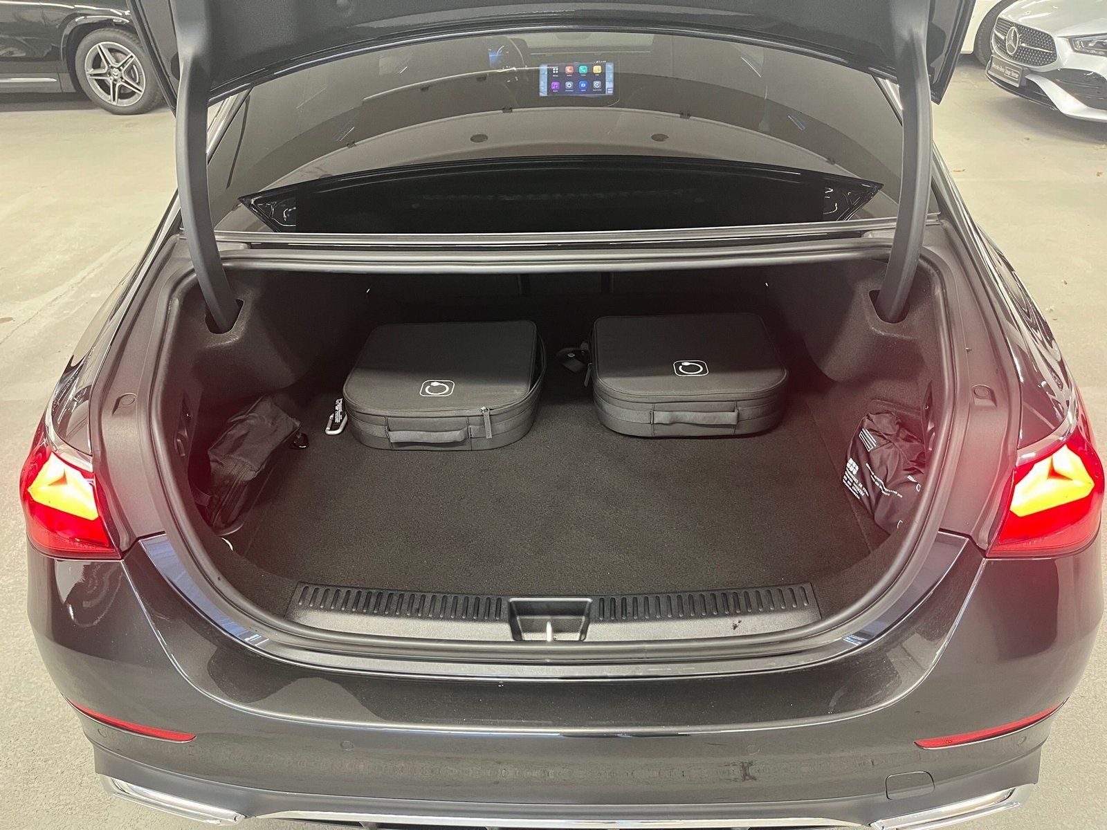 Fahrzeugabbildung Mercedes-Benz E 300 de AMG*Distronic*360*Pano*Burmester*Totwin