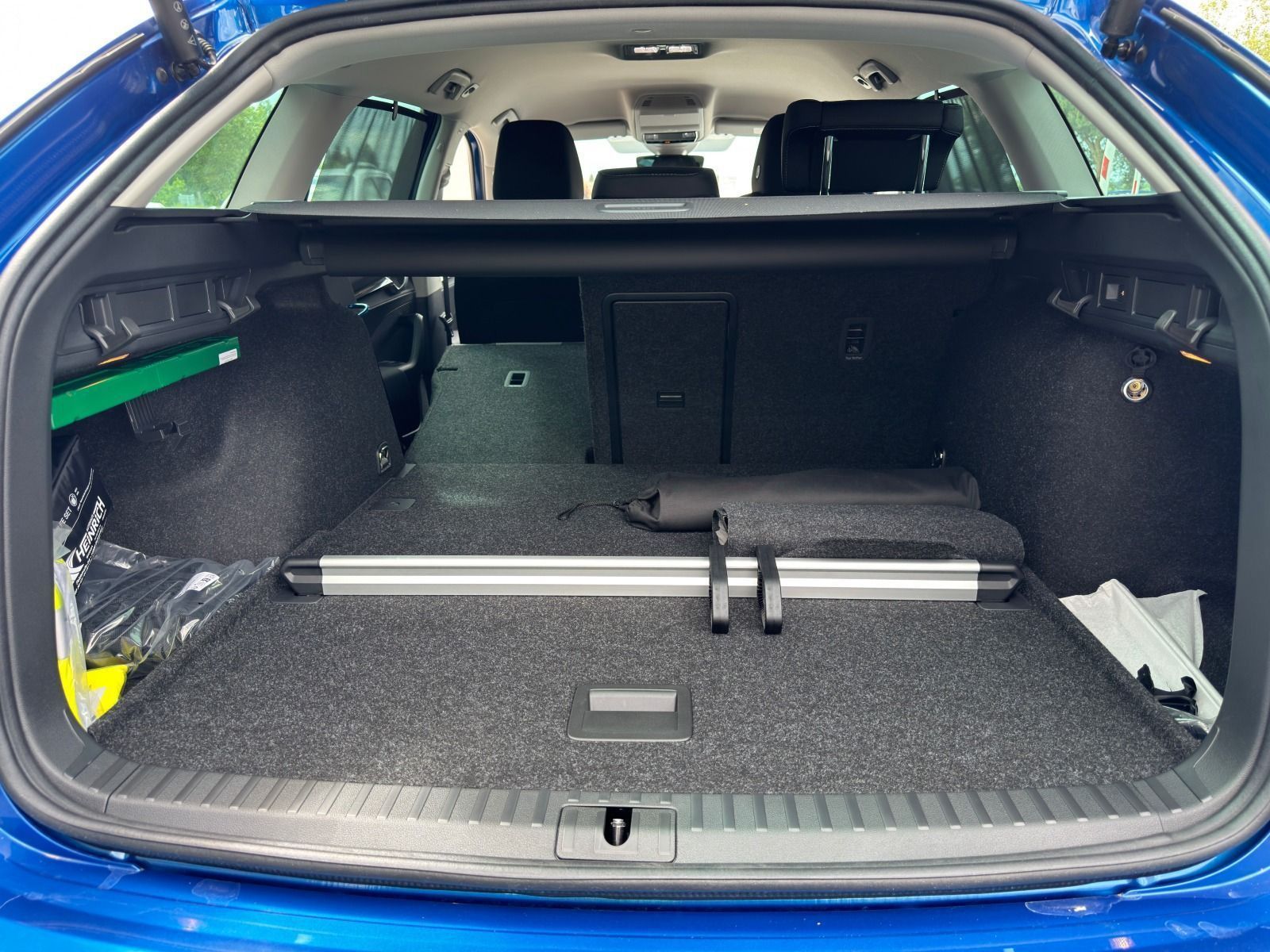 Fahrzeugabbildung SKODA Octavia Combi 1.5 TSI DSG*AHK*RFK*NAVI*eHeck
