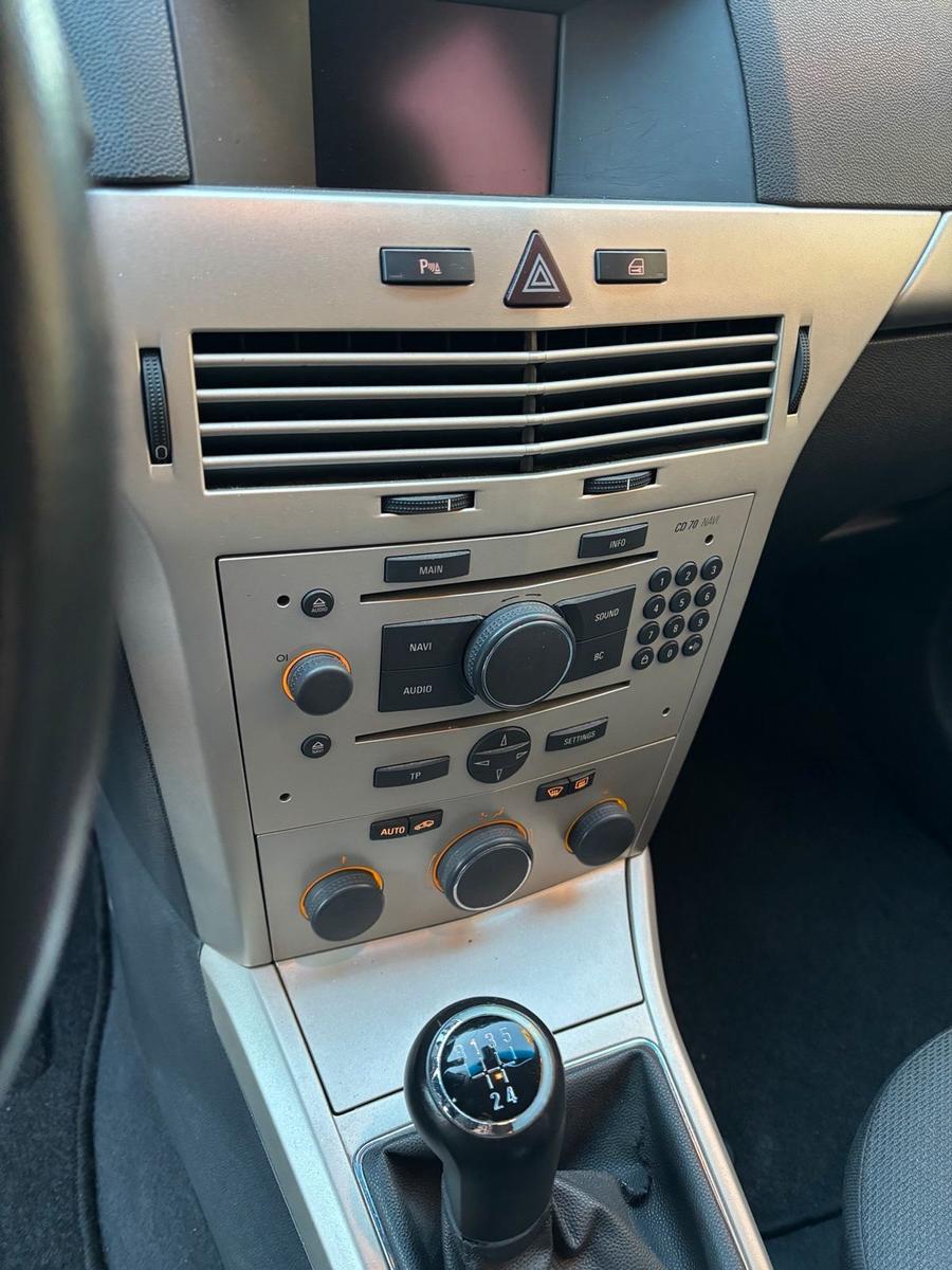Opel Astra 2007 — photo 7