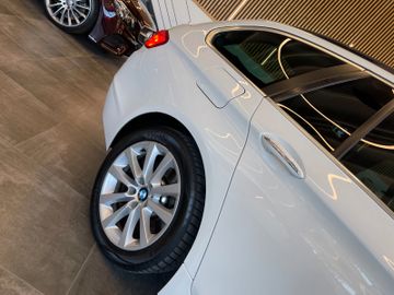 BMW 530 d xDrive *VOLLLEDER*NAVI*AHK*4-ZONEN KLIMA*
