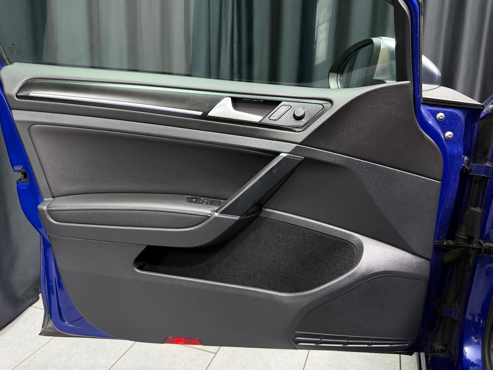 Fahrzeugabbildung Volkswagen Golf VII Lim. R 4Motion|H&R|GRAIL Exhaust
