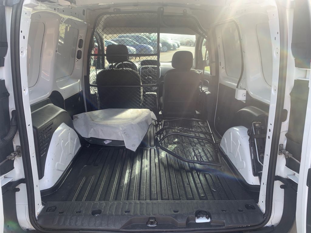 Renault Kangoo Rapid TCe 115 EDC Extra – Bild 6