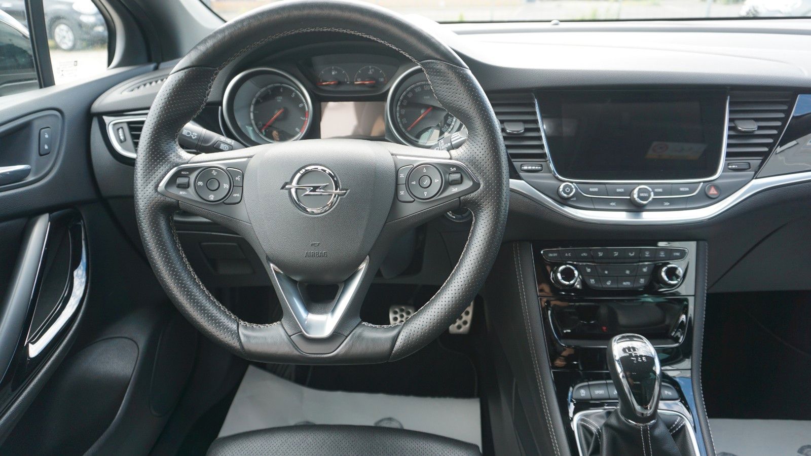 Fahrzeugabbildung Opel Astra K Sports Tourer Ultimate,Leder,LED,Nav,OPC