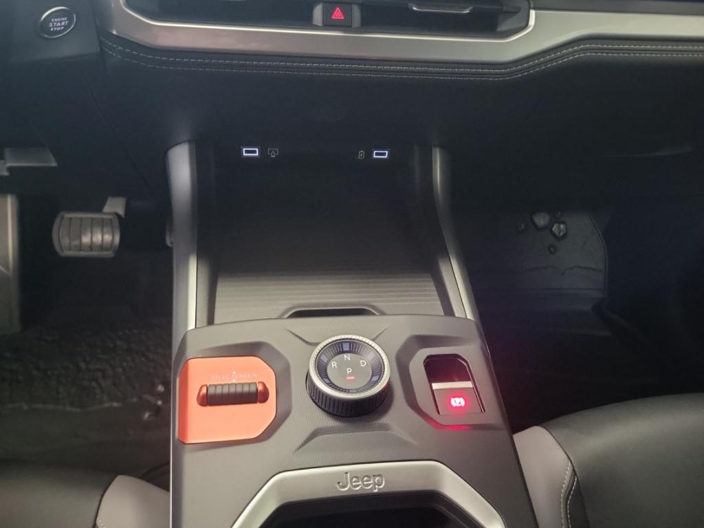 Jeep Compass MY26 First Edition EL.PANO NAVI 360°KAM 