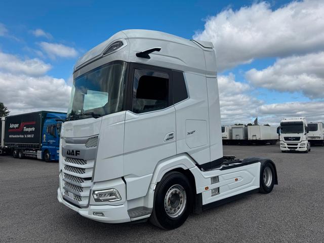 DAF XG+ 530 FT 4x2 VExec climă staționară Intarder piele