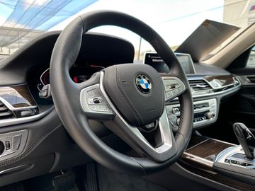 BMW 750Ld xDrive Limousine (2018 - Gestiksteuerung
