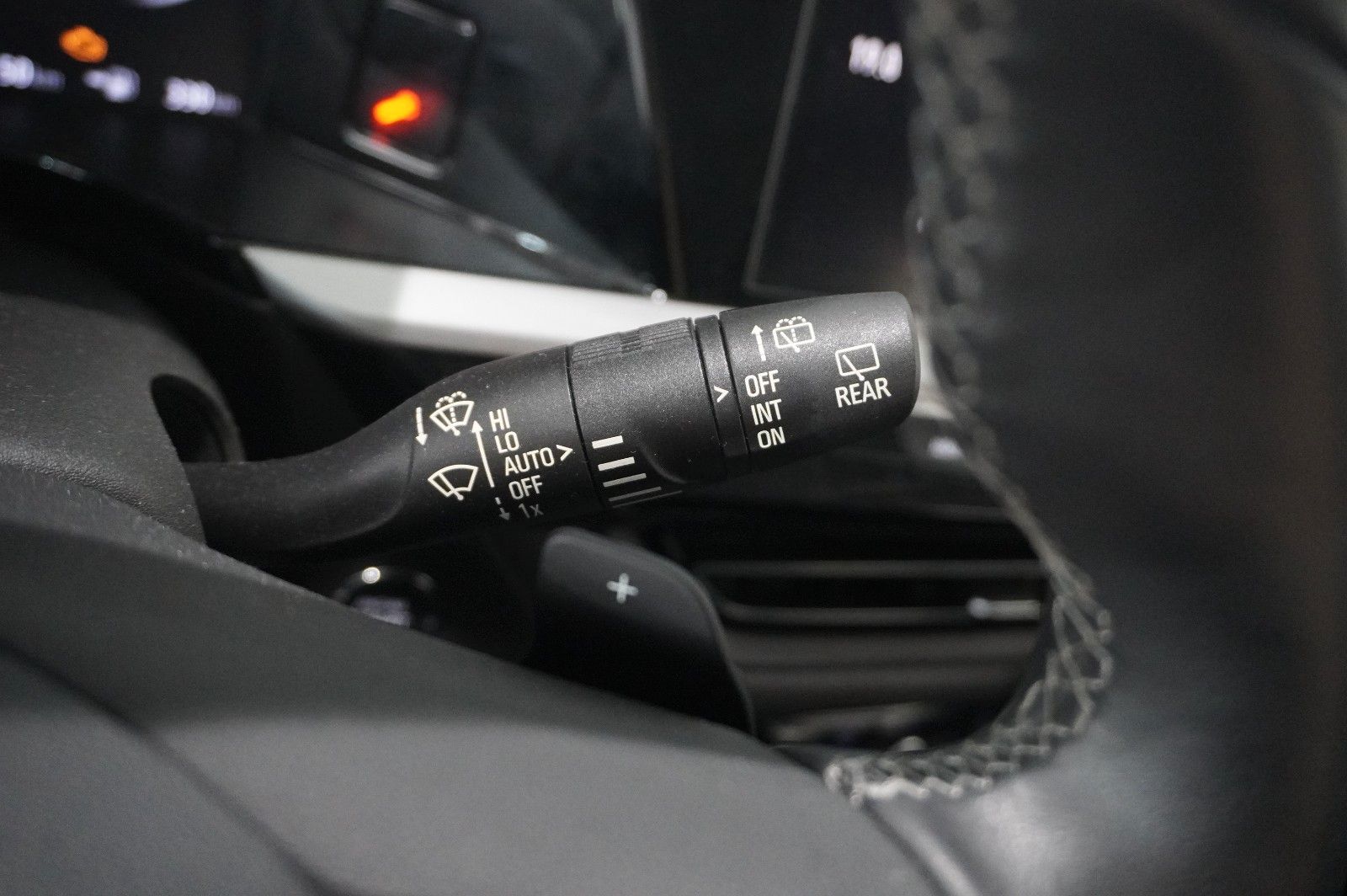 Fahrzeugabbildung Opel Grandland (X) ULTIMATE 4HYBRID NAVI/LED/360°/DAB