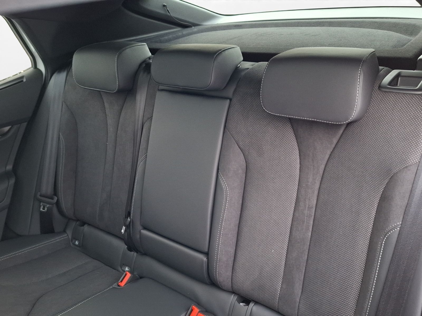 Skoda Enyaq Coupe 85X Sportline imagem 3