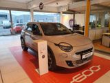 Fiat 600e "La Prima" - Navi, 18"Alu, RFK, SHZ uvm. - Fiat 600e Tageszulassungen