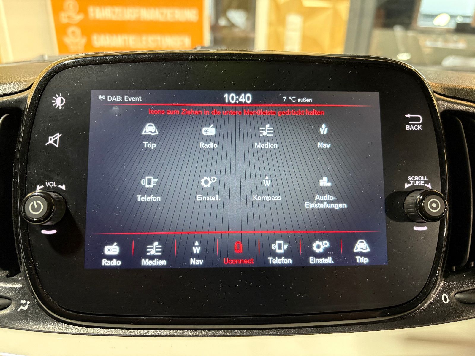 Fahrzeugabbildung Fiat 500 Dolcevita/PANO/PDC/KLIMA/DAB/TEMPOMAT/BLUETO