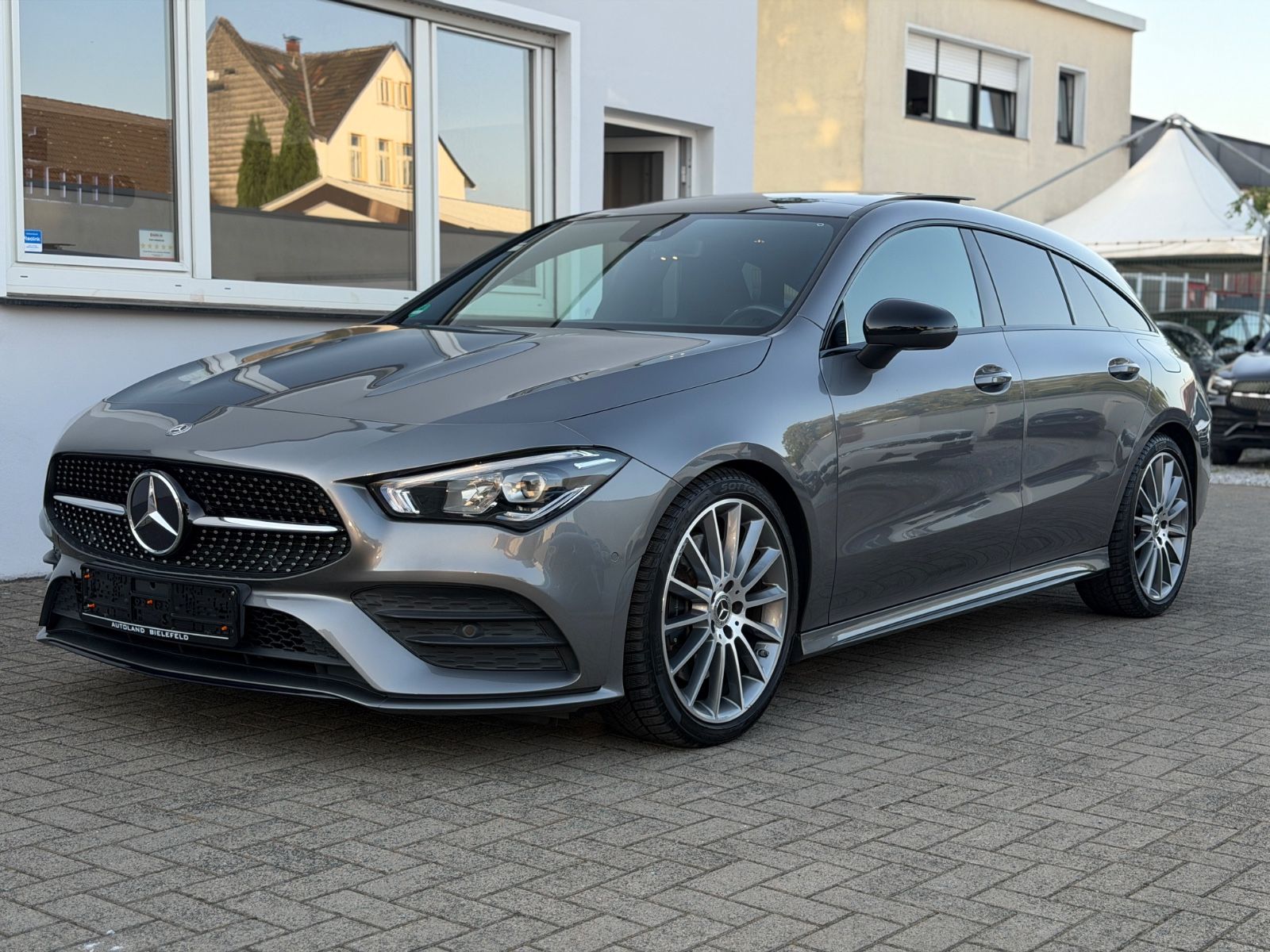 MERCEDES-BENZ CLA 250 Shooting Brake AMG/PANO/NIGHT/WIDE/KAMER