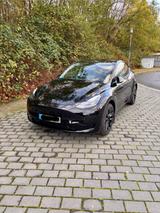 Tesla Model Y Hinterradantrieb RWD RWD  - Tesla Model Y in Essen