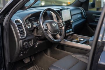 Dodge RAM - 8