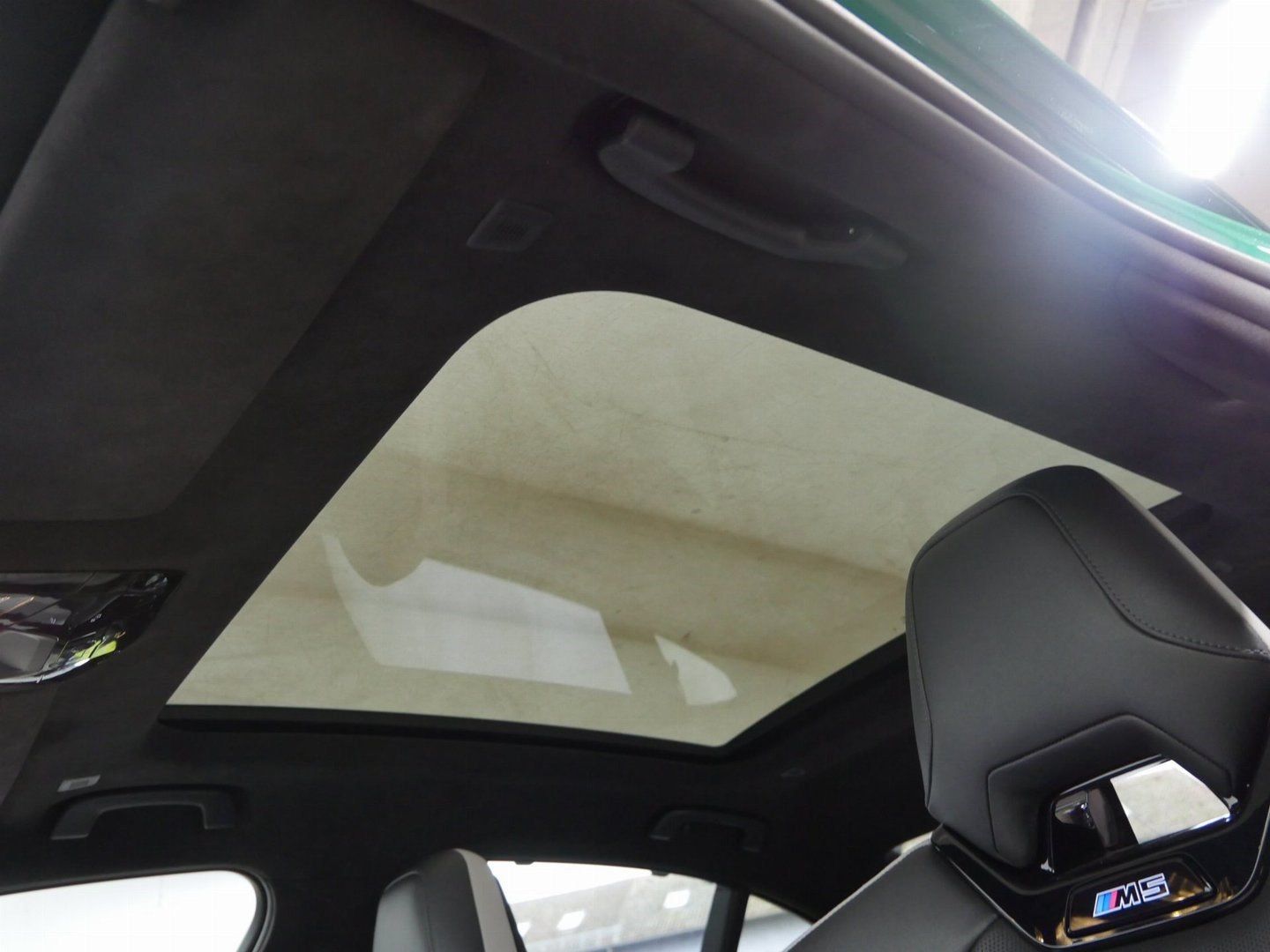 Fahrzeugeinzelansicht 16 Fahrzeugabbildung BMW M5 Limousine |Sitzbelüftung |Glasdach |Bowers&Wi