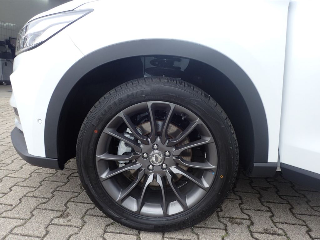 Fahrzeugabbildung DFSK Fengon 7 2.0 GDI 4x4 2,5t AHlast Navi PanoD 7Sit