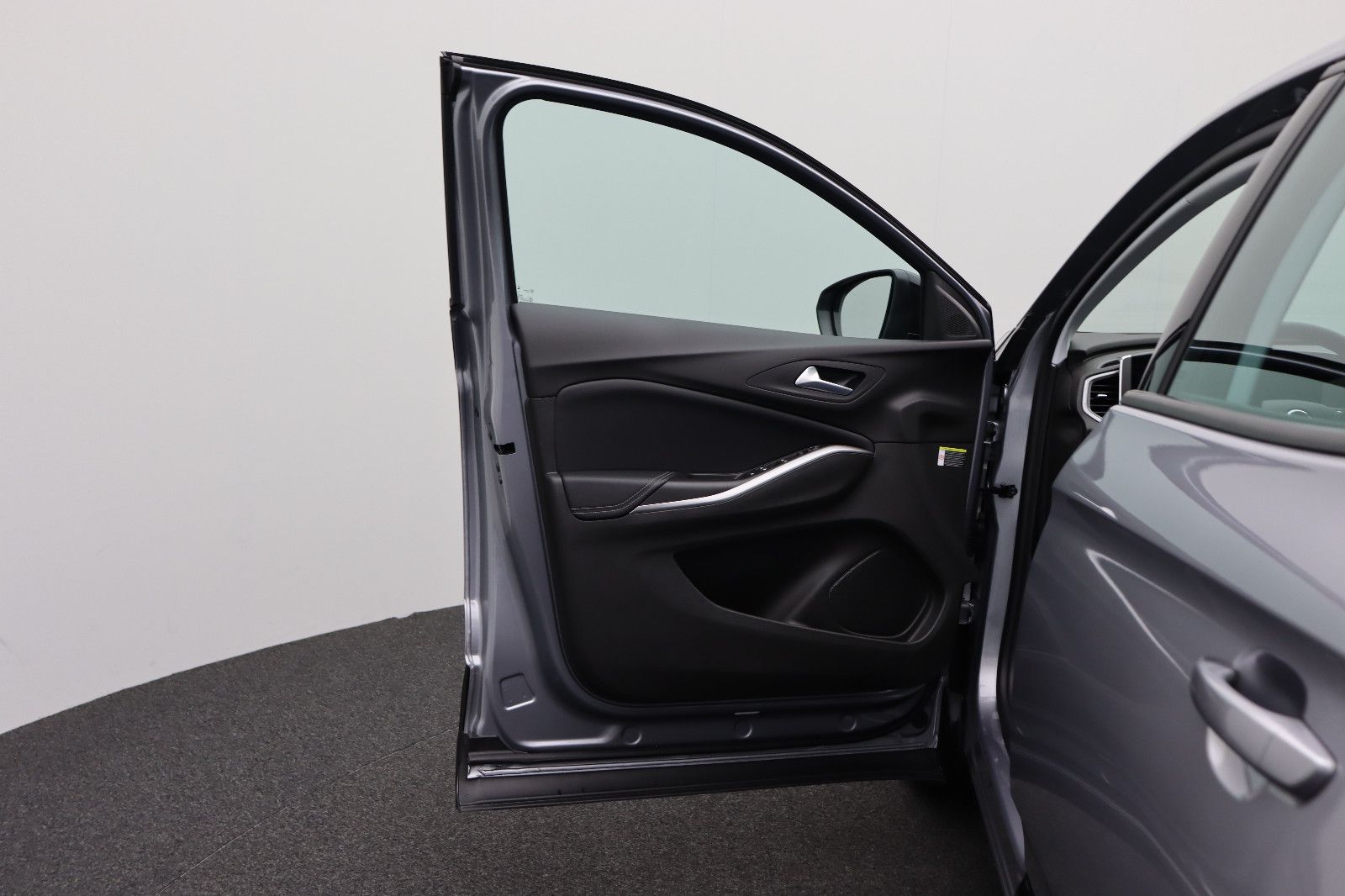 Fahrzeugabbildung Opel Grandland  1.2 GS Line AUT/LED/Navi/ACC/RK