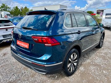 Volkswagen Tiguan - 2
