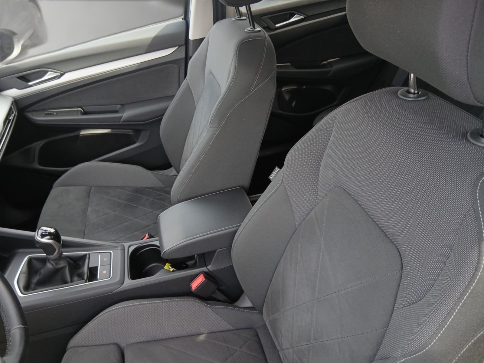 Volkswagen Golf - Bild 11