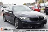 BMW M550 i xDrive M Sport *LEDER*NAVI*20"*PDC*CAM* - gebrauchte BMW M550 aus dem Jahr 2021