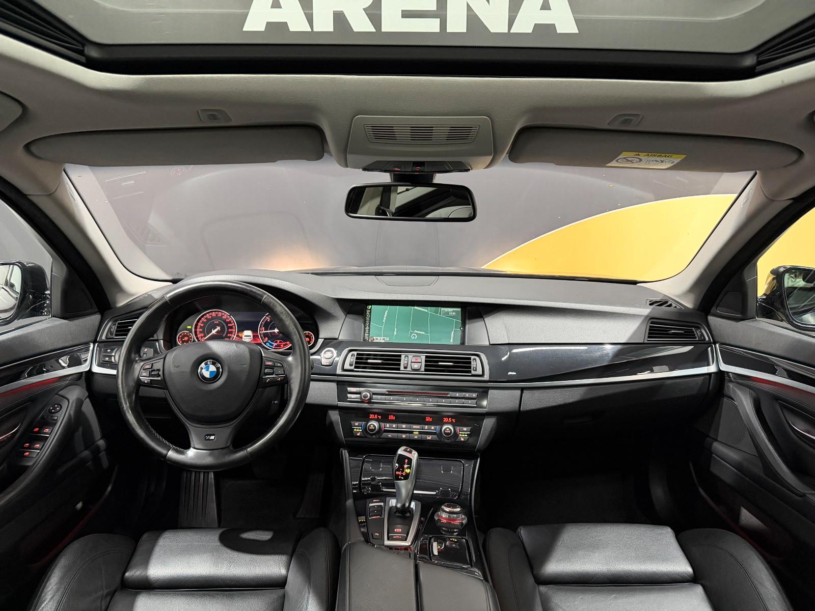 BMW 525 d Touring 218 ch • BVA • Pano • Cuir • Bi-Xénon • Attelage