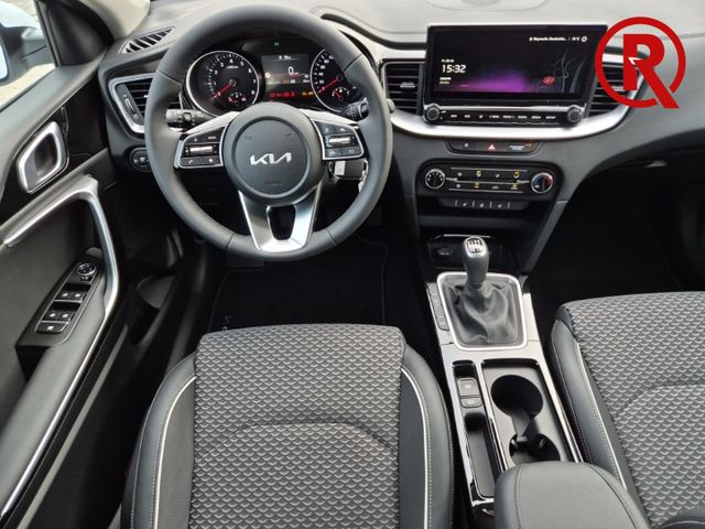 XCeed Vision 1.0 T-GDI Fernlichtass. Navi Rückfa