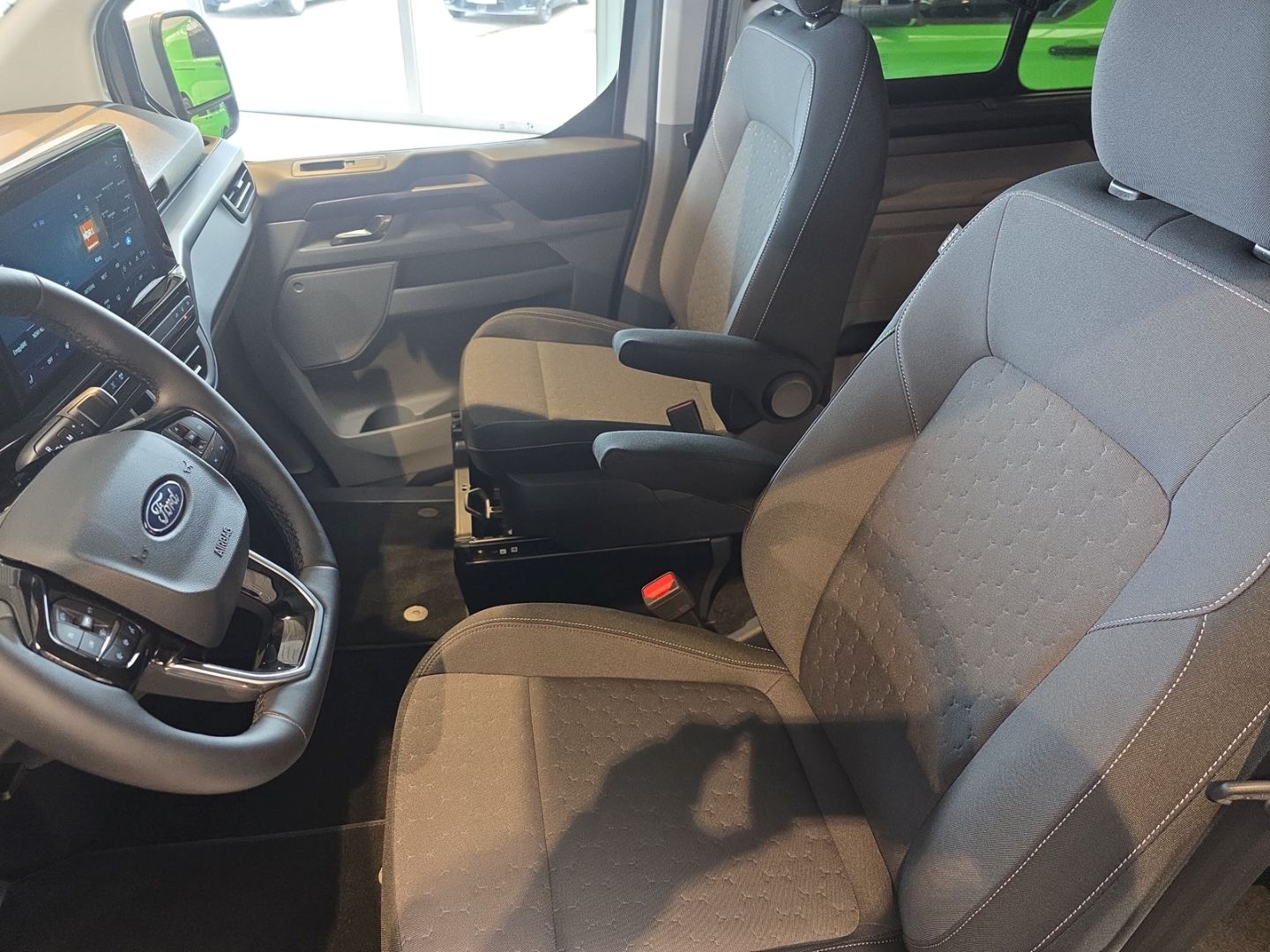 Fahrzeugabbildung Ford Tourneo Custom Titanium elekt. Türen Navi LED Me